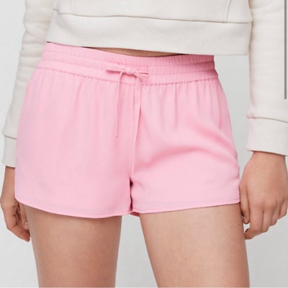Sunday Best Ella Shorts - Picture 1 of 4